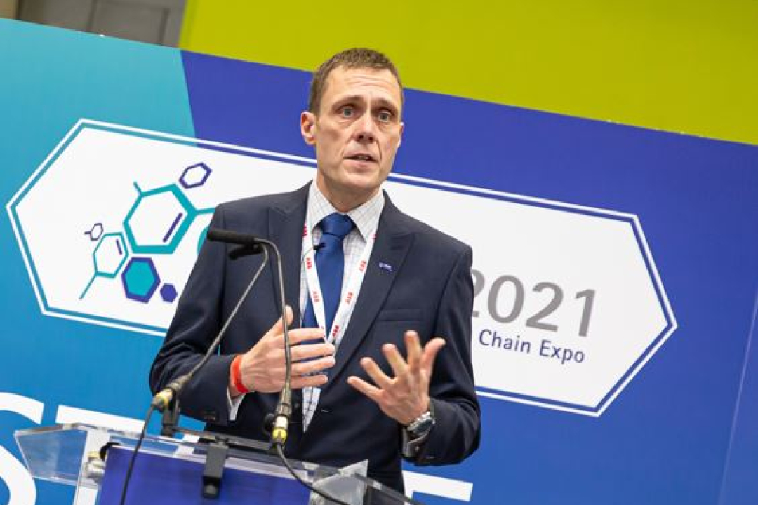 Neil Hollis